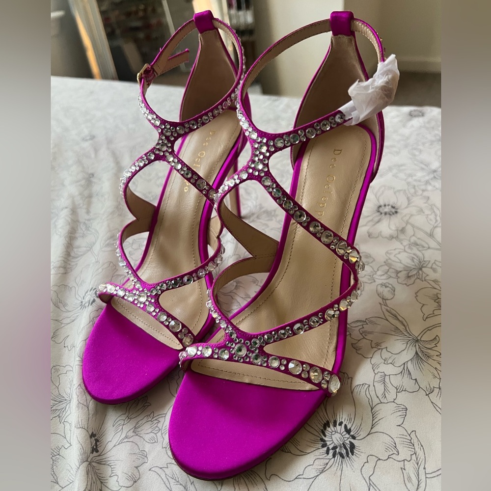 Dee ocleppo pink
Heels